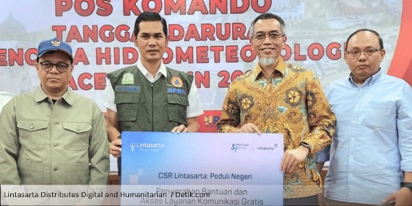 Lintasarta Distributes Digital and Humanitarian Aid to Disaster-Affected Areas in Sumatra