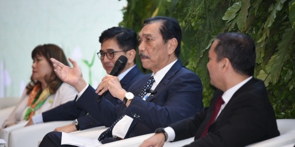 Luhut Pandjaitan: Clean Energy Cooperation Between Indonesia and Singapore Strengthens Indonesiaâ€™s Global Position