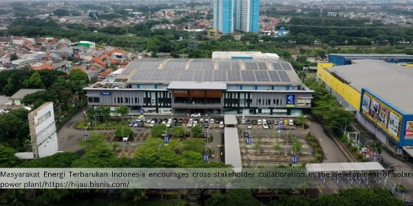 METI Discusses Challenges in Implementing the 100 GW Solar Power Plant Project