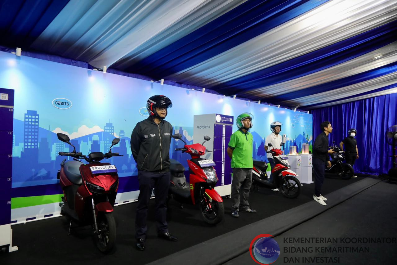 Minister Luhut Pandjaitan Highlights Collaboration in Battery Development for Electric Vehicles