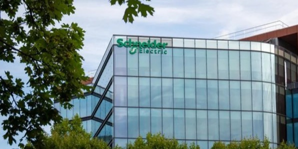 Artificial Intelligence: Opportunities and Challenges for Decarbonization and Its Impact on Global Energy Consumption