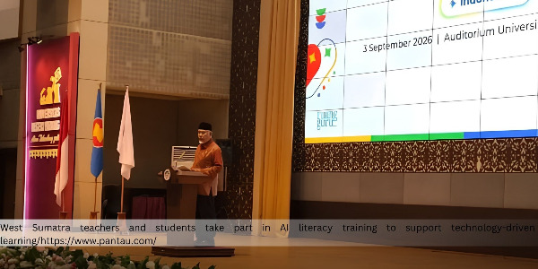 West Sumatra Government and Ruangguru Equip Teachers and Students with AI Skills for Learning